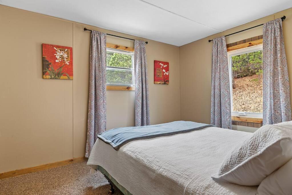 Вилла Blue Pine Retreat Lead Экстерьер фото